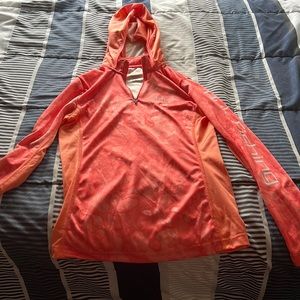 Huk Fishing Women’s Tshirt Hoodie